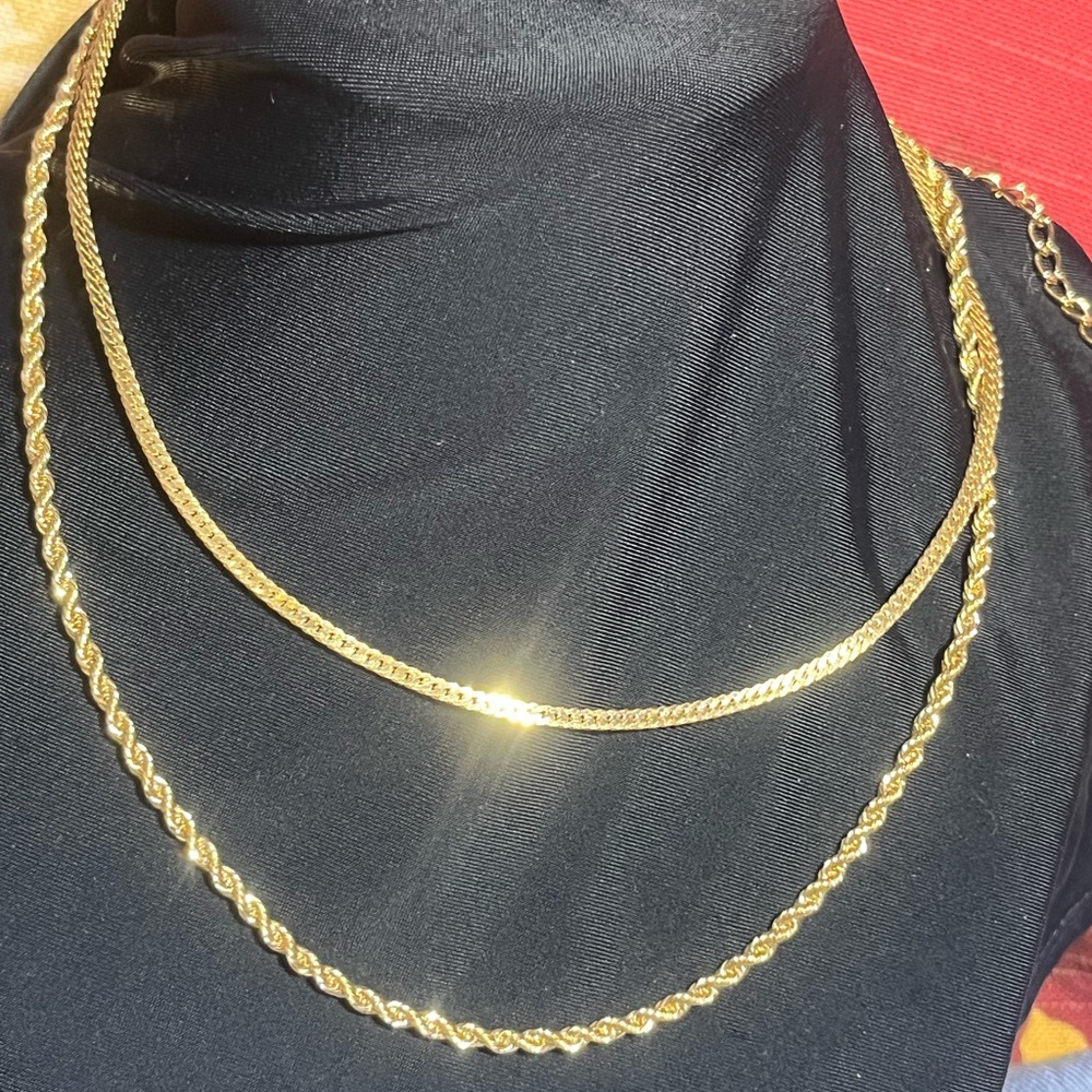 Luxurious Gold Necklace Duo